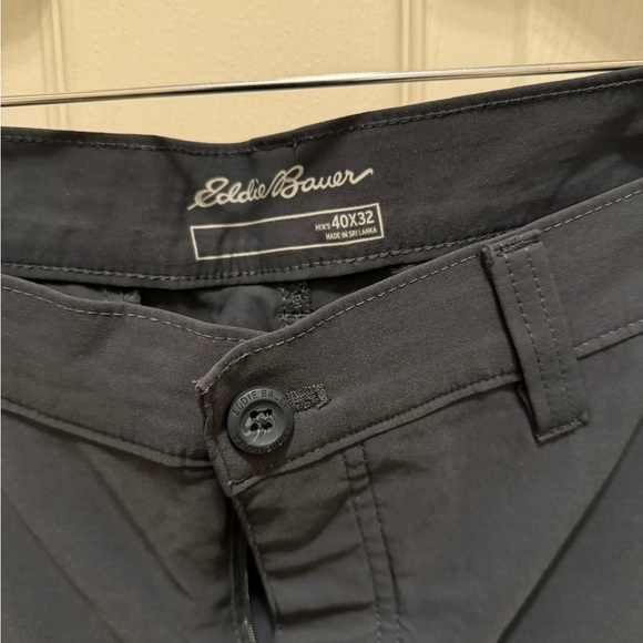 Eddie Bauer 40x32 Men’s Pants Gray - Picture 4 of 9